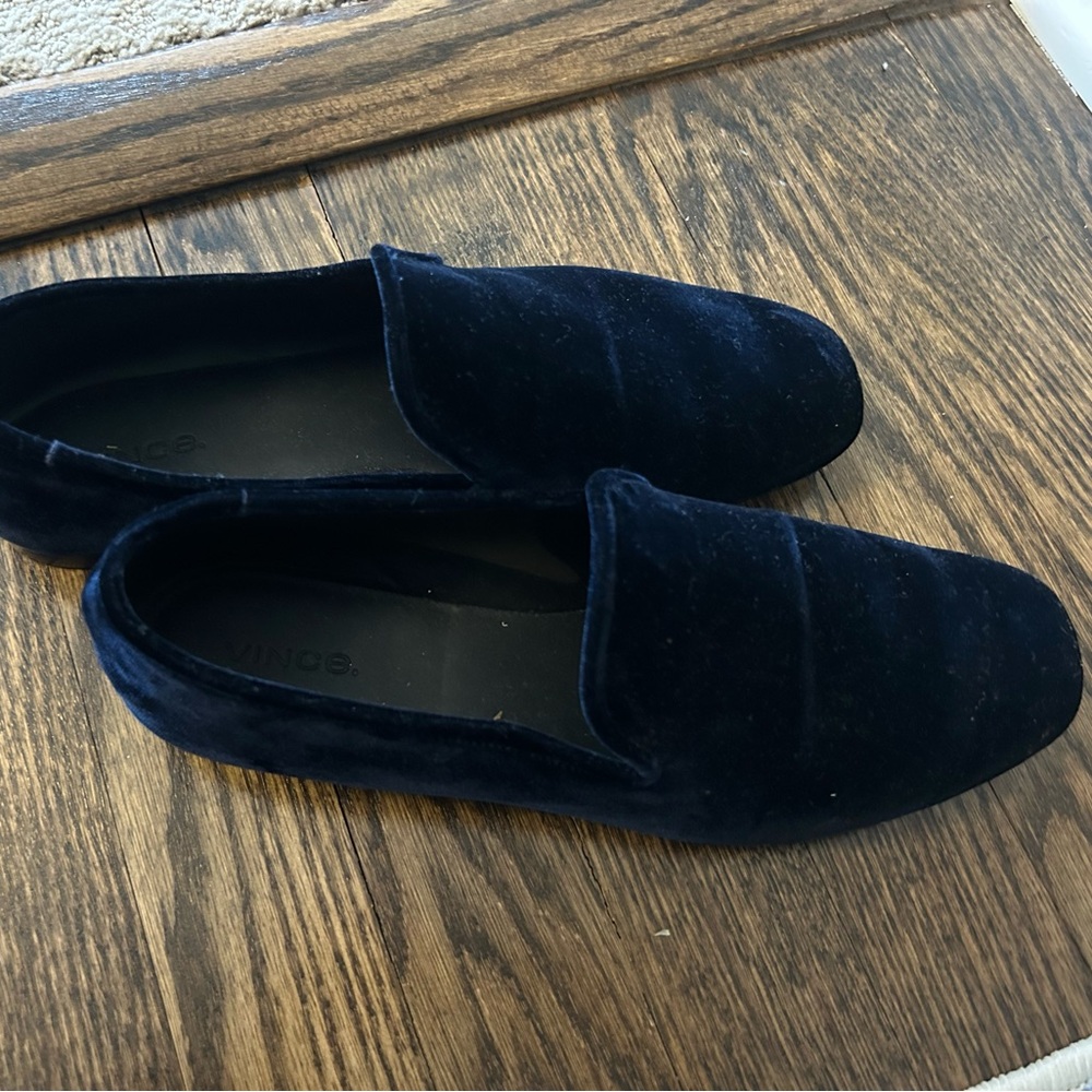 Dark navy velvety shoes